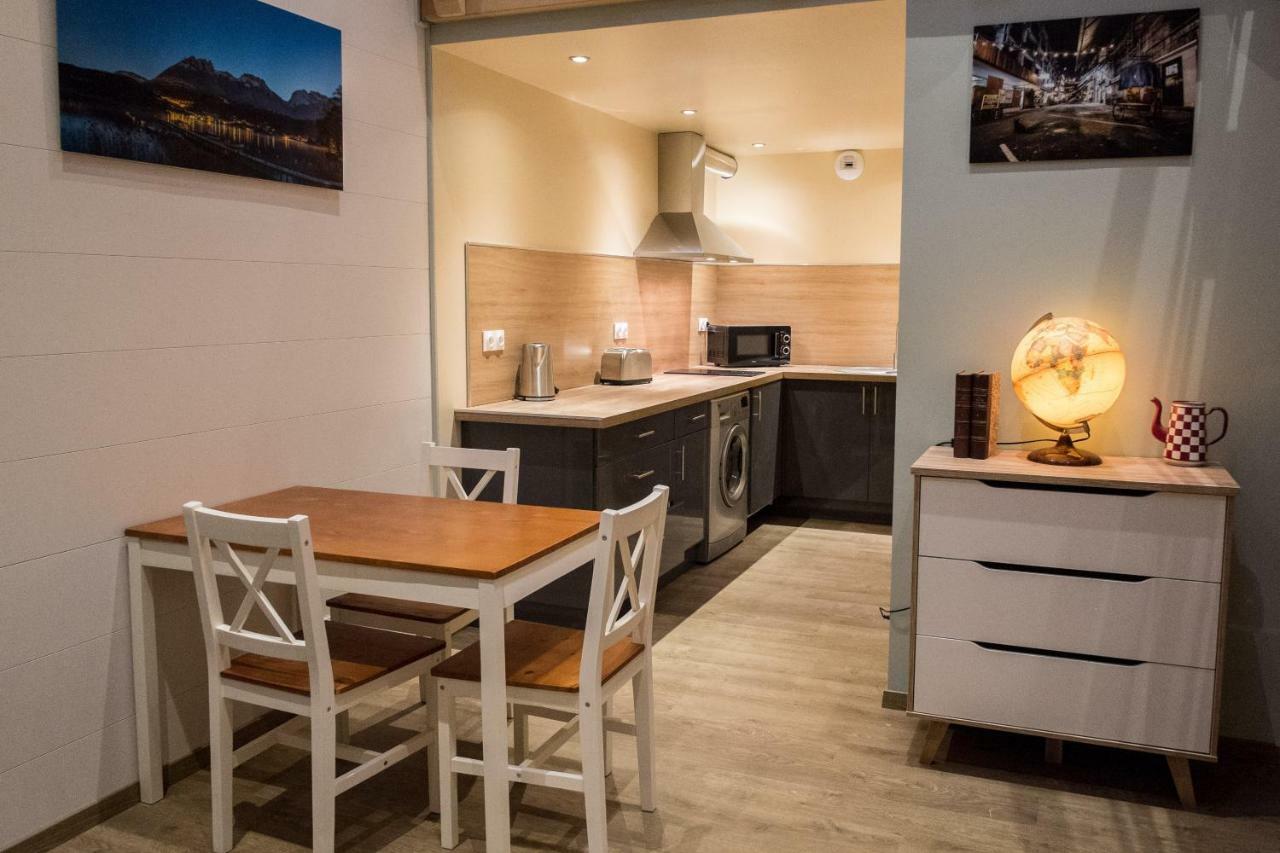 Domaine Des Ecuries - Appartements Meubles A Talloires Bagian luar foto