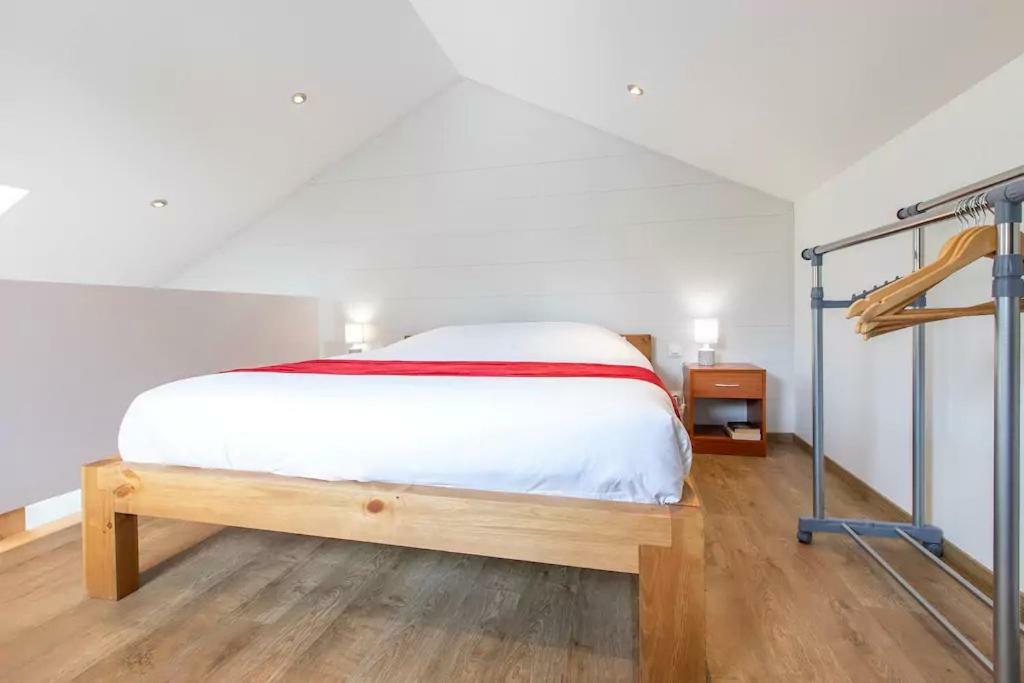 Domaine Des Ecuries - Appartements Meubles A Talloires Bagian luar foto